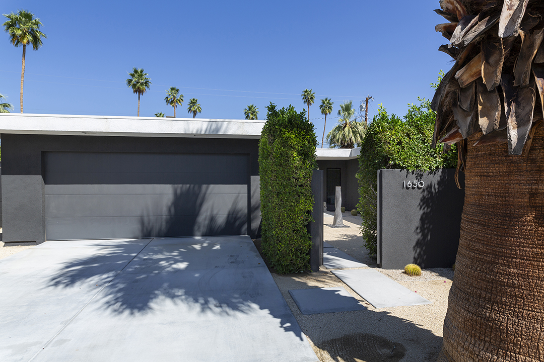 Stunning interior photos of 1650 E San Jacinto Way in Palm Springs, CA