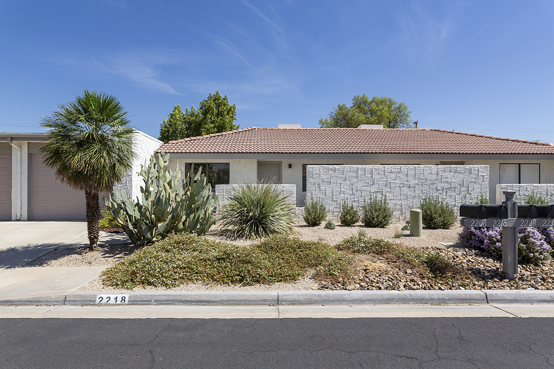 2218 N Sunshine Circle | updated 2-BD, 2-BA condo with two patios, views, in Sunshine Villas, Palm Springs, California. Link here to 3D matterport tour, tour video, floor plans, and photo gallery.