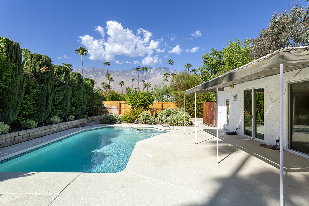 Iconic architectural home, 2963 E Orella Circle, in Palm Springs California