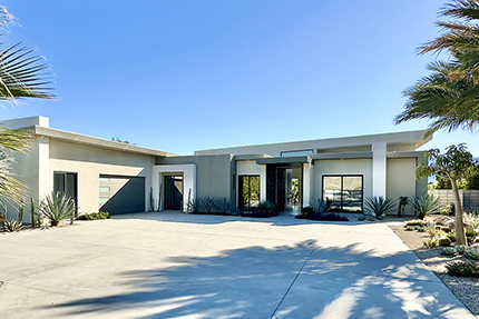 Front view of 72145 Via Vail in Palm Springs California